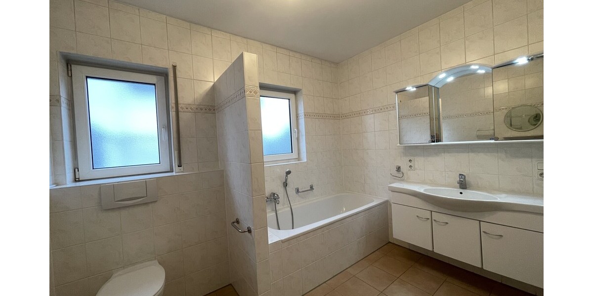 Badezimmer EG