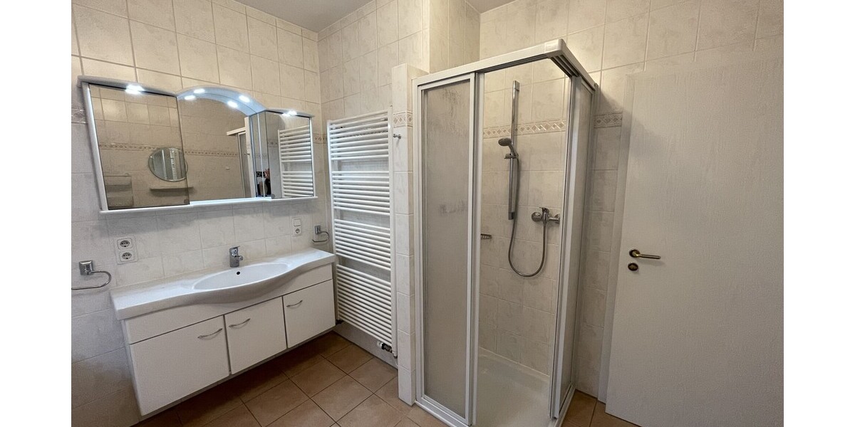Badezimmer EG